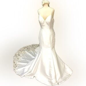 Elegant White Wedding Dress with Lace Train